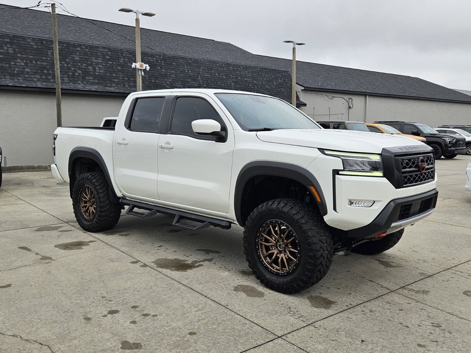 2024 Nissan Frontier PRO-X's photo