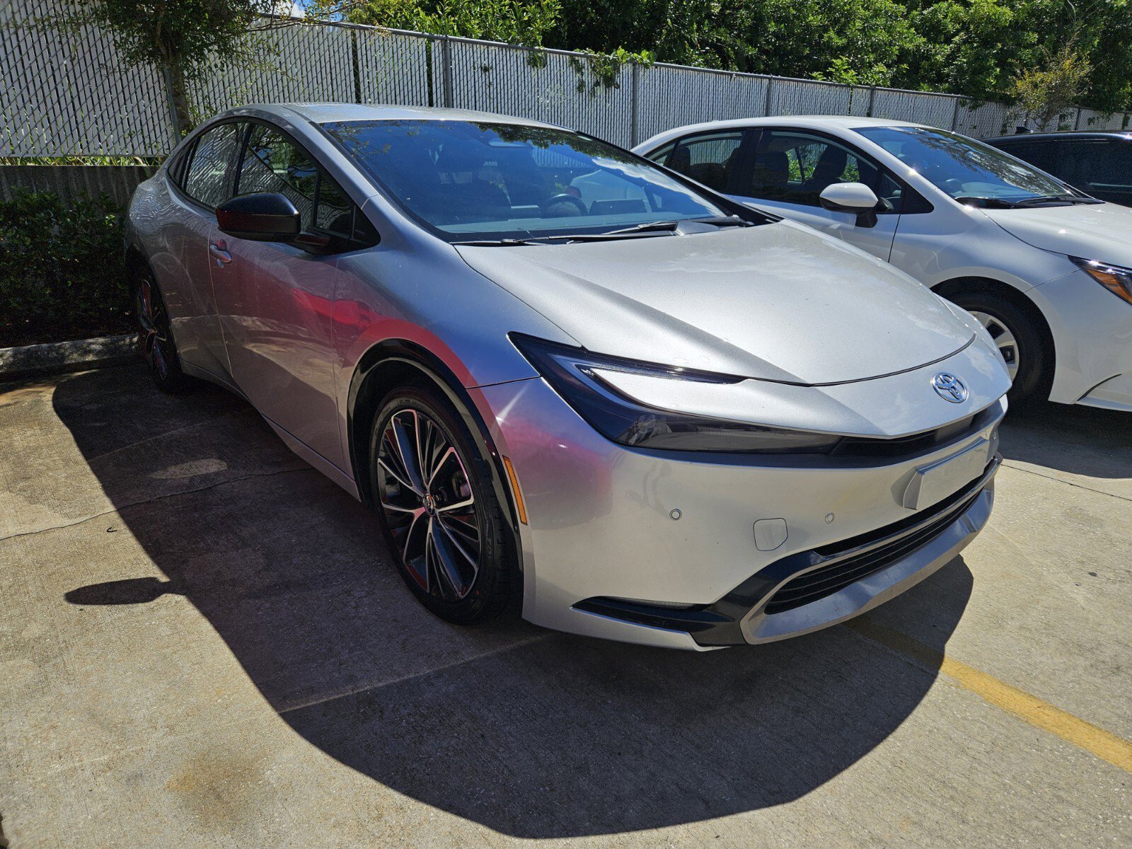 2023 Toyota Prius XLE photo 3