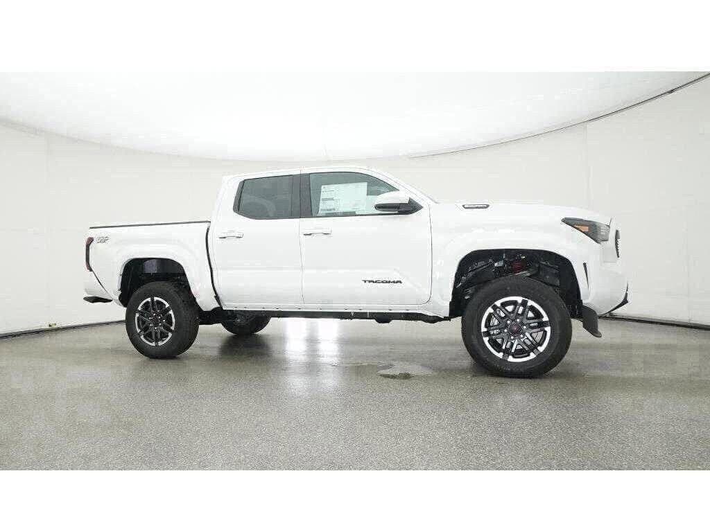 2025 Toyota Tacoma TRD Sport - Photo 21