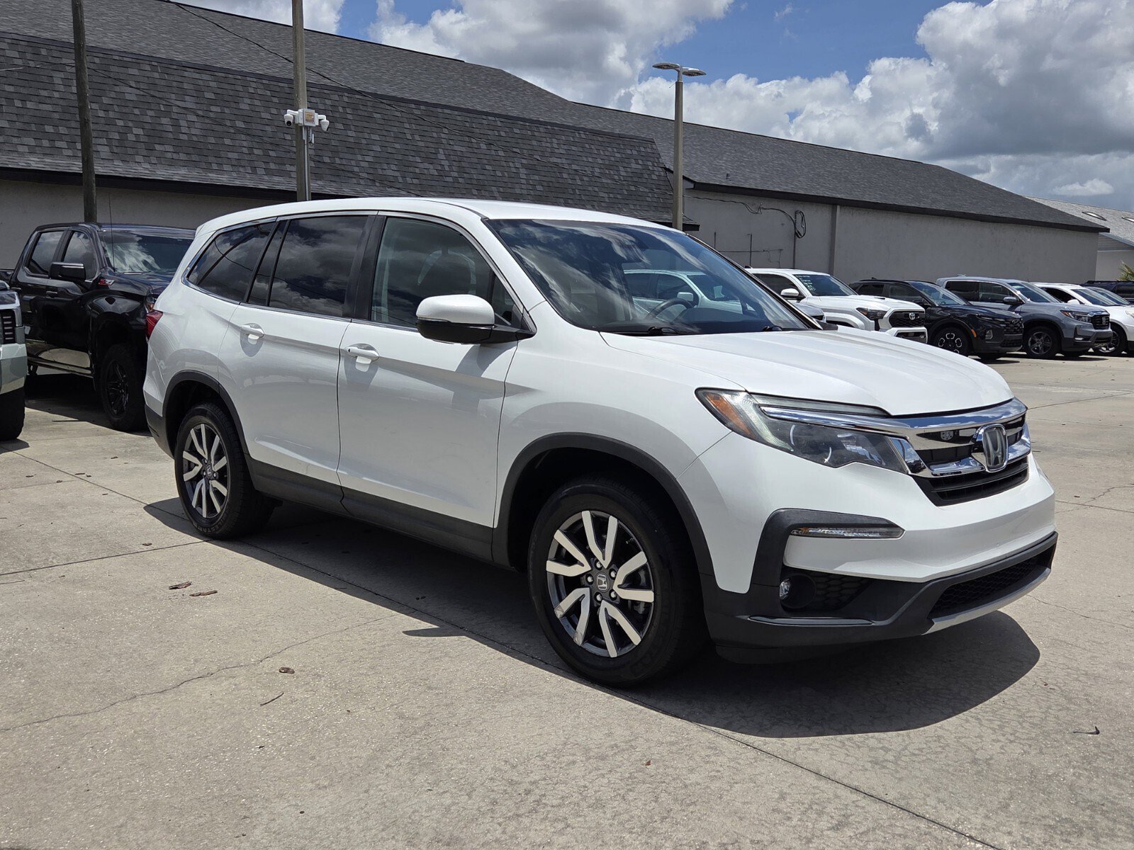 2021 Honda Pilot EX 2WD's photo