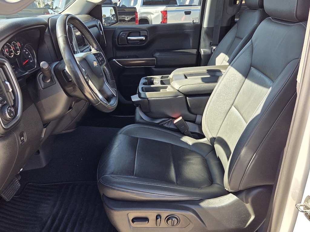 Used 2021 Chevrolet Silverado 1500 LT Truck Crew Cab