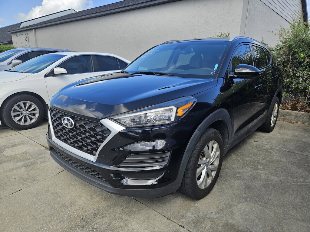 2021 Hyundai Tucson Value photo 2
