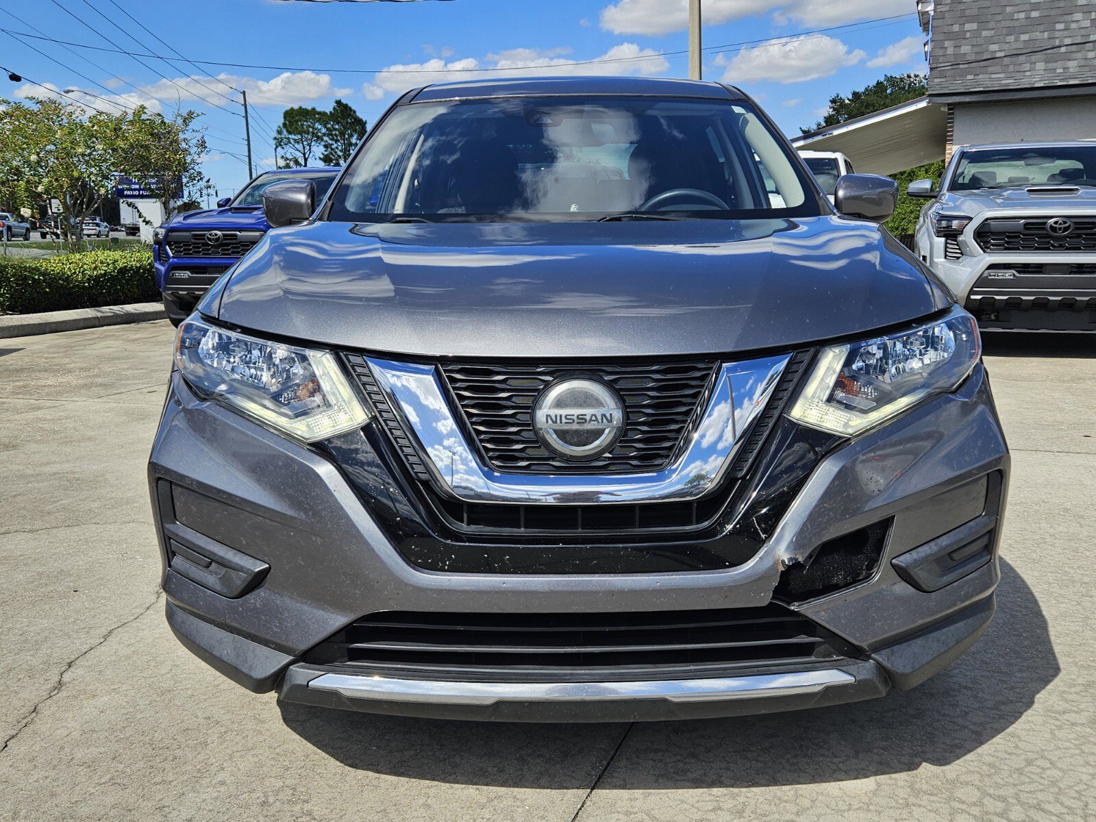 2020 Nissan Rogue S photo 2