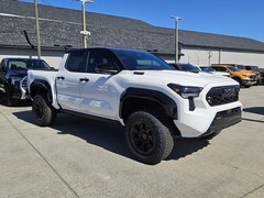 2025 Toyota Tacoma i-FORCE MAX TRD Pro 4X4 DOUBLE CAB HV