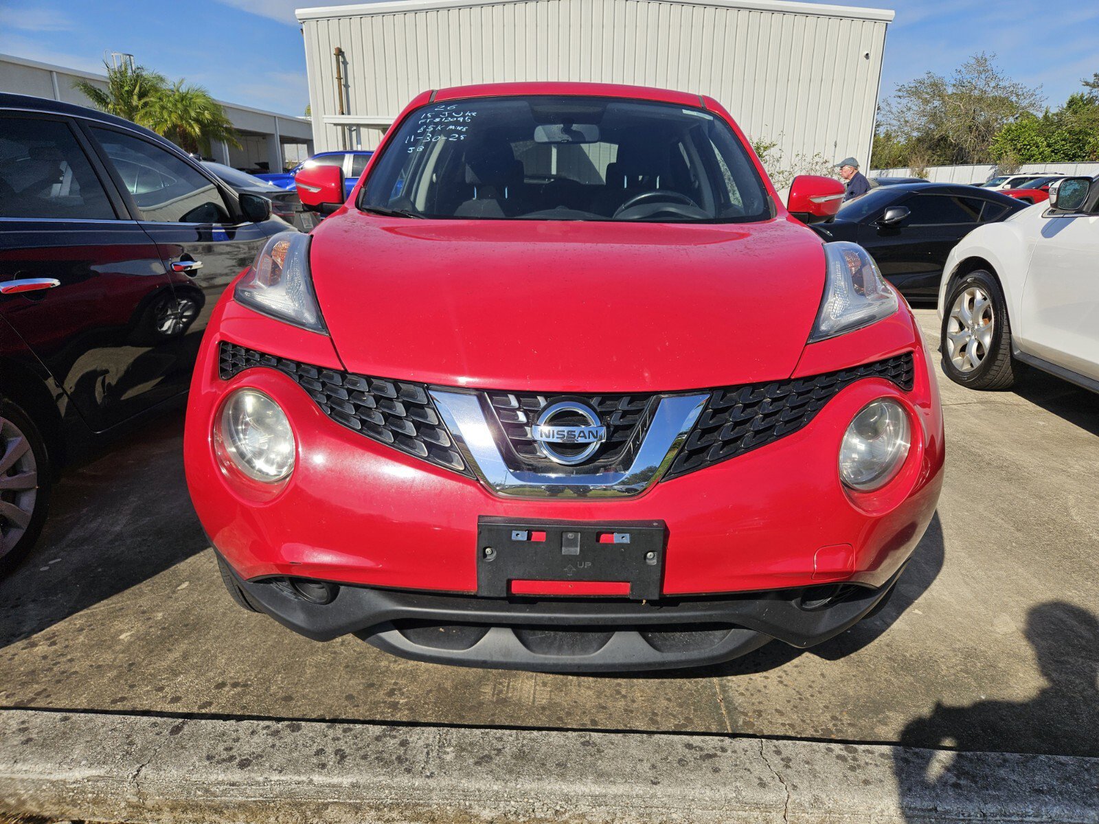 2015 Nissan Juke SV photo 2