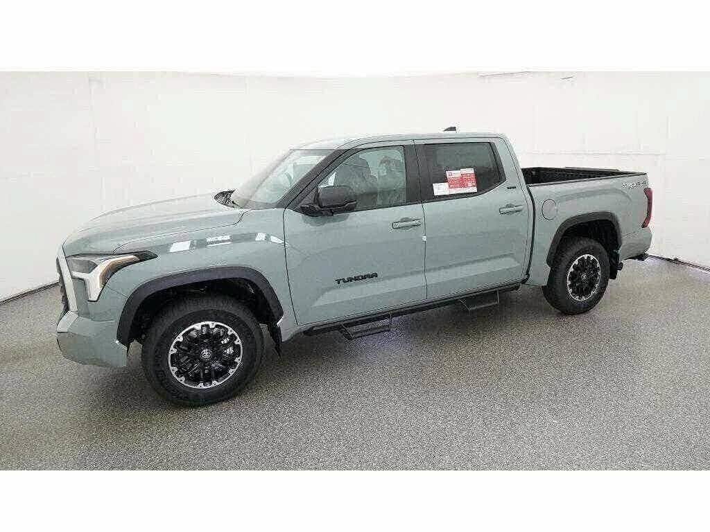New 2026 Toyota Tundra SR5 SR5 CREWMAX 5.5