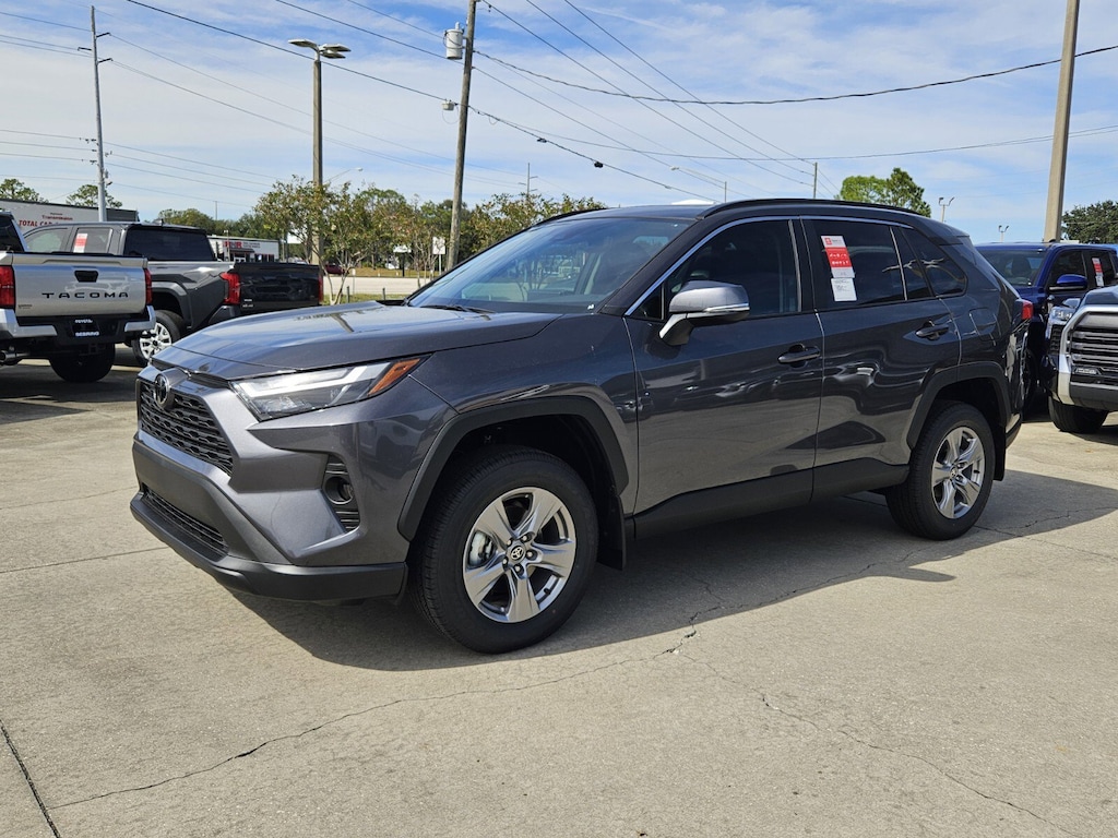 New 2025 Toyota RAV4 XLE XLE FWD SUV