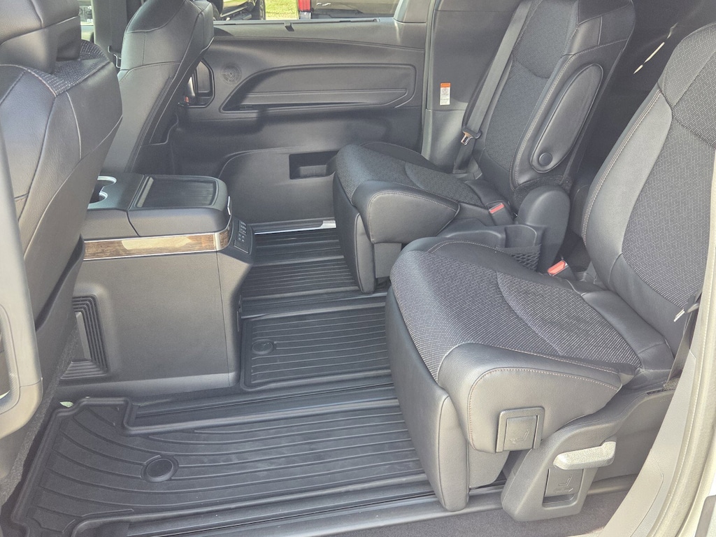 Used 2025 Toyota Sienna Platinum 7 Passenger Van Passenger Van