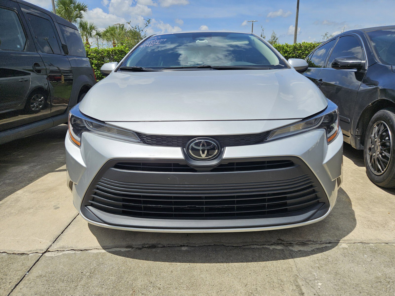 2024 Toyota Corolla LE photo 2