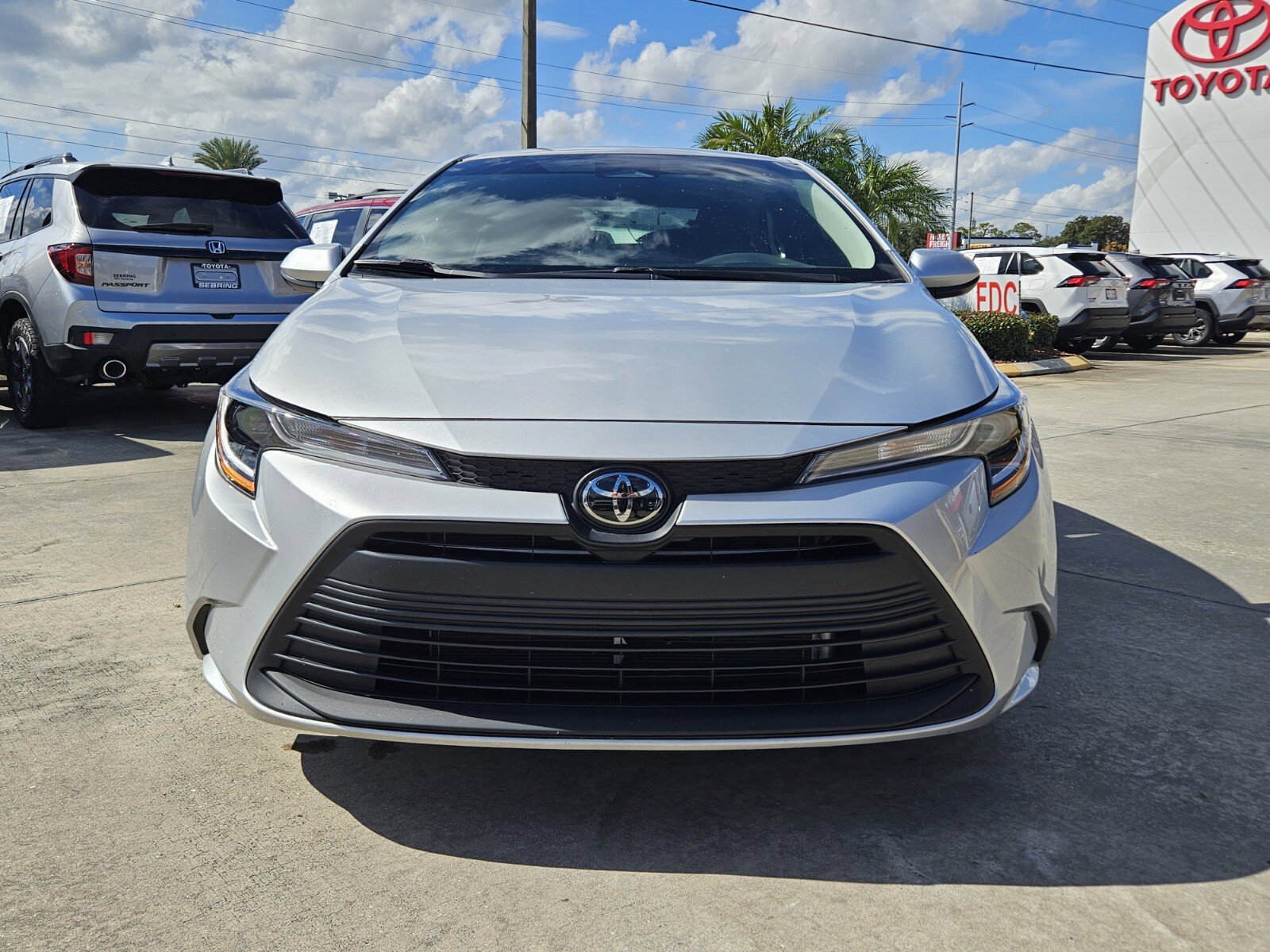 2025 Toyota Corolla LE photo 2