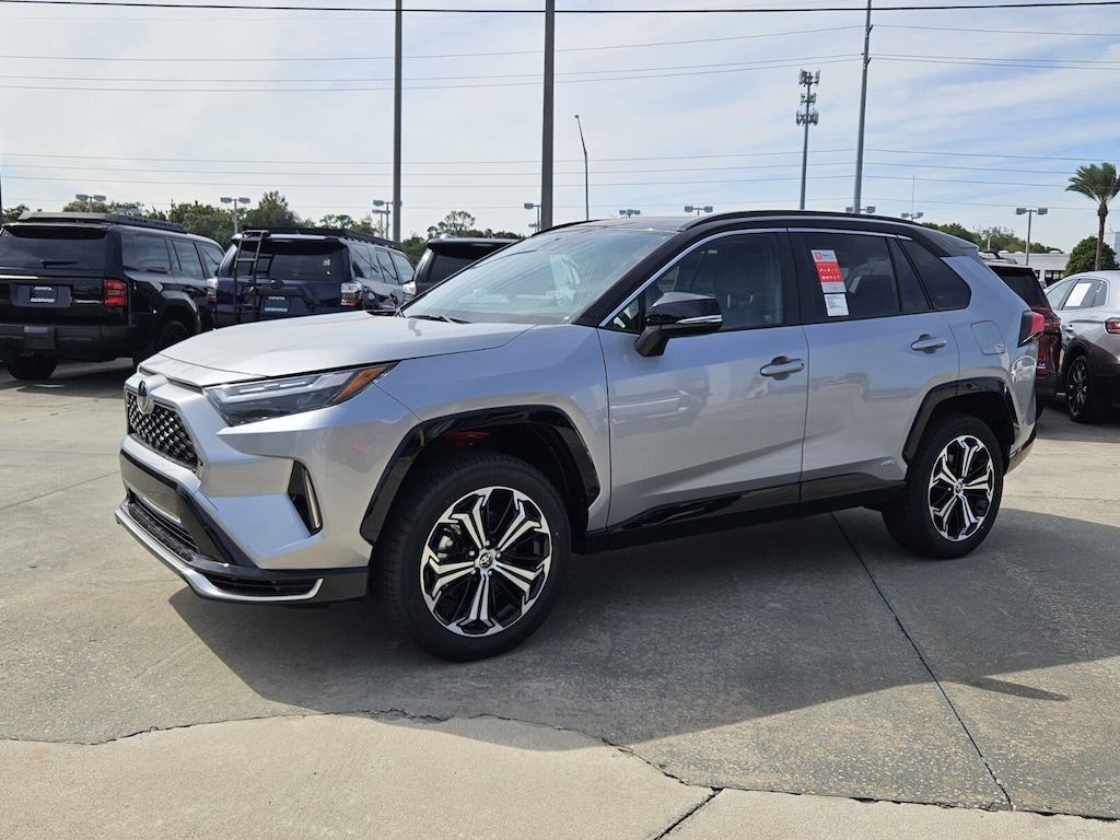 New 2025 Toyota RAV4 Plug-in Hybrid XSE PLUG-IN HYBRID