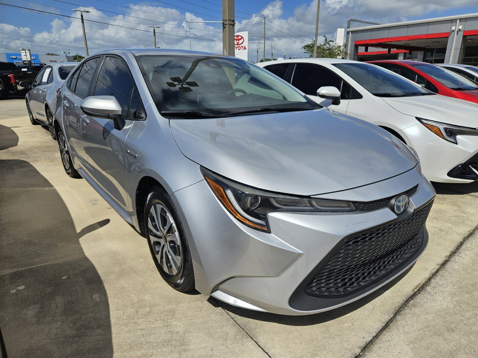 2021 Toyota Corolla Hybrid LE photo 3
