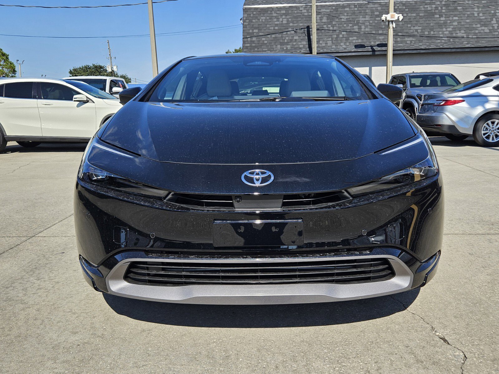 2026 Toyota Prius XLE photo 2