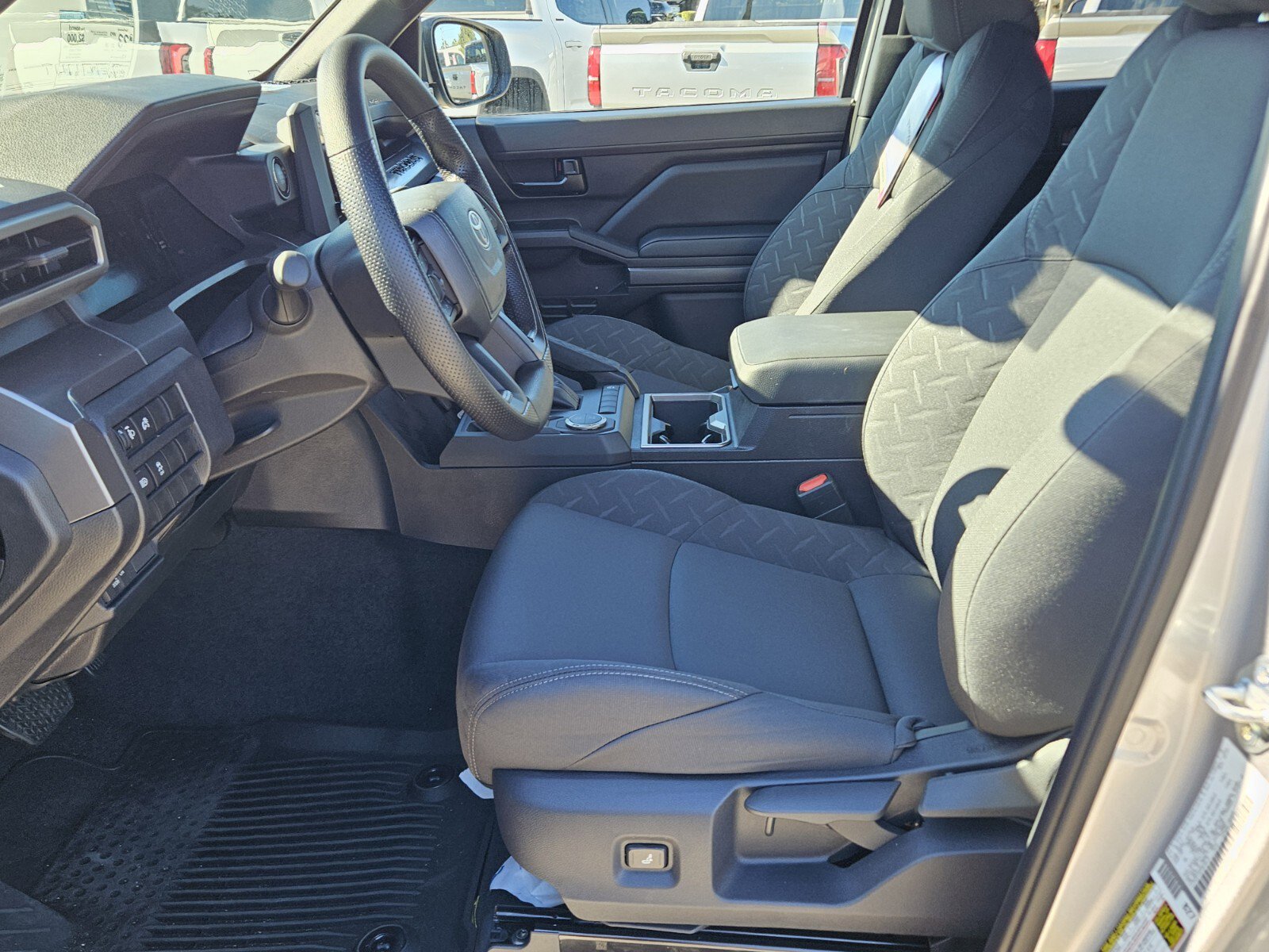 2025 Toyota Tacoma SR5 Double Cab photo 4