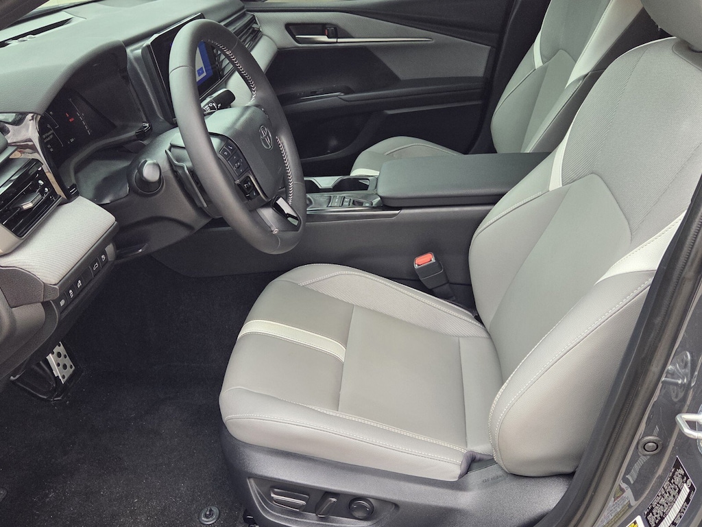 Certified 2025 Toyota Camry SE Sedan