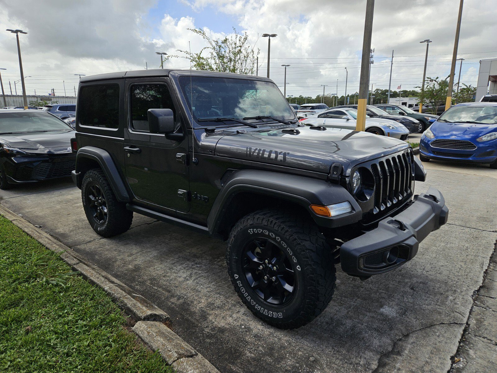 2022 Jeep Wrangler Willys photo 3
