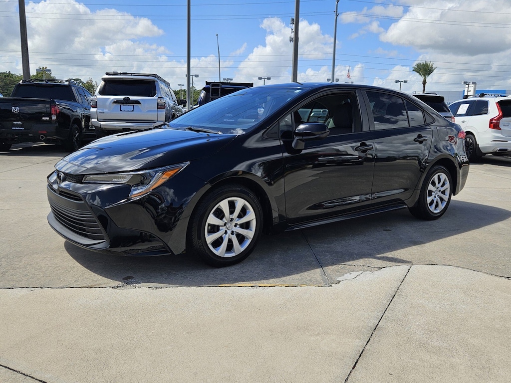 Used 2023 Toyota Corolla LE Sedan