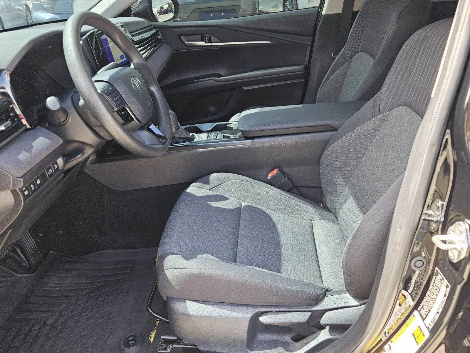 2025 Toyota Camry LE photo 3