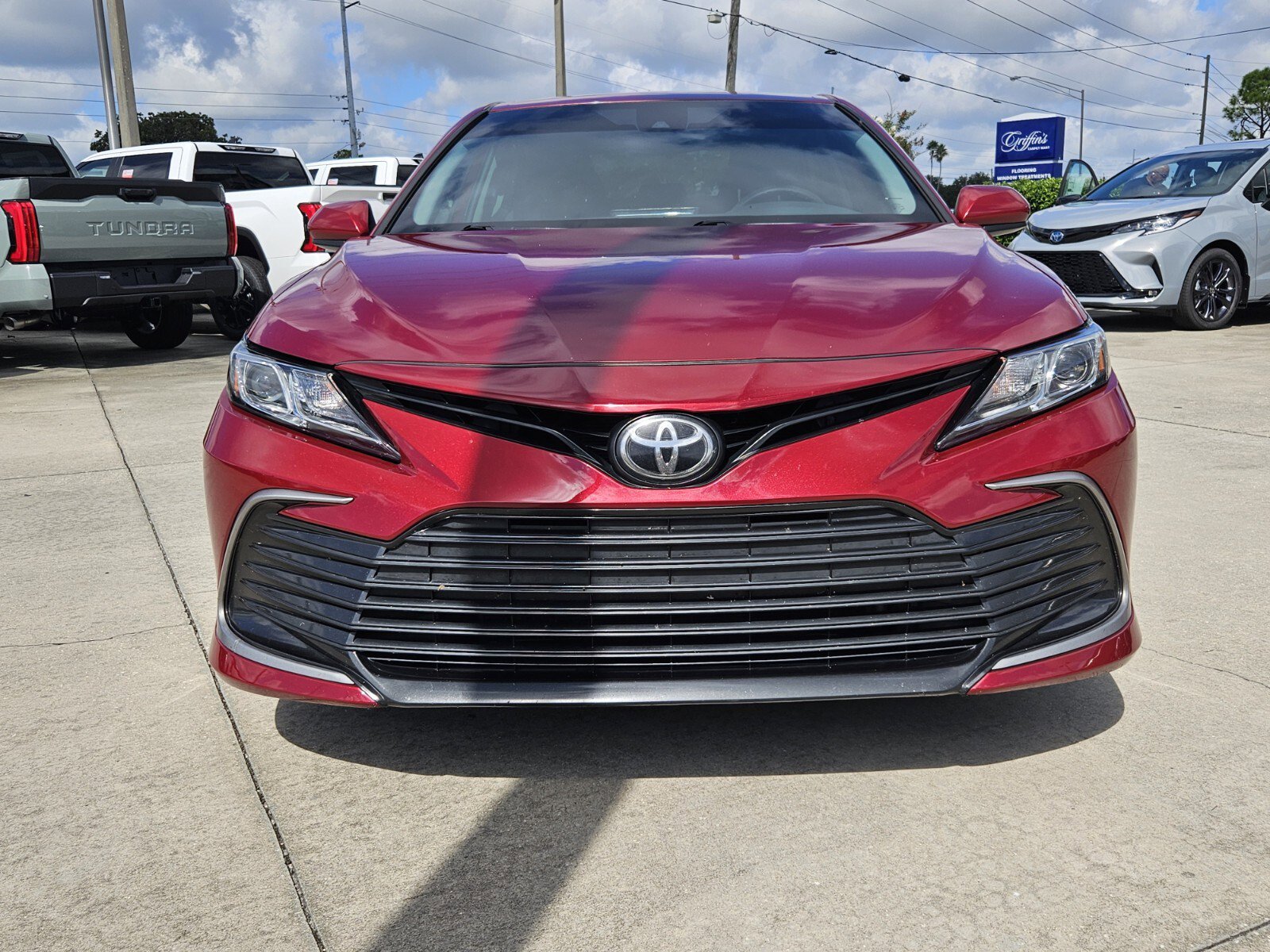 2021 Toyota Camry LE photo 2