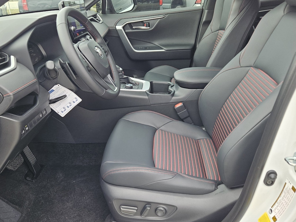 New 2025 Toyota RAV4 Plug-in Hybrid XSE PLUG-IN HYBRID