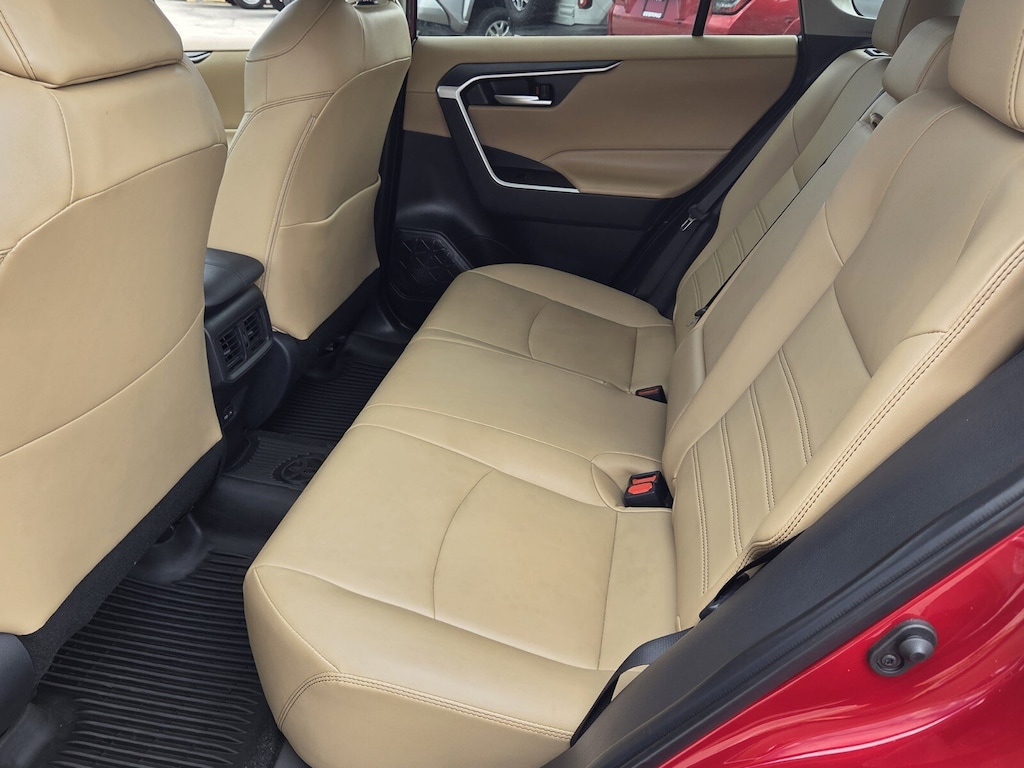 Used 2025 Toyota RAV4 XLE Premium SUV