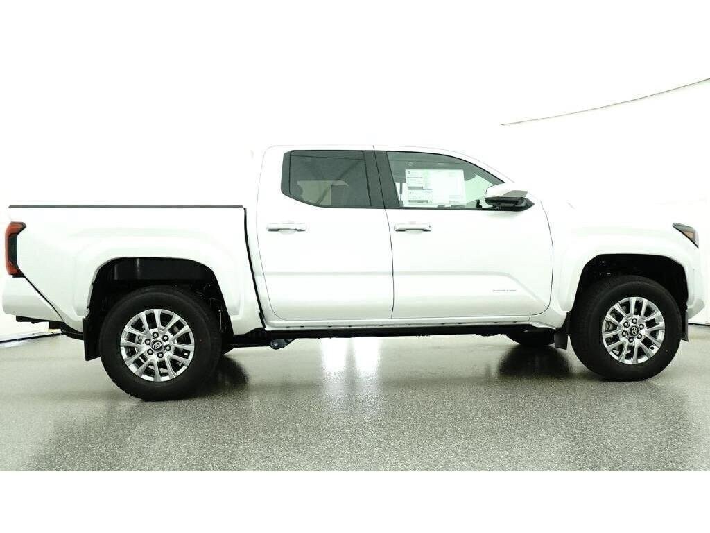 2026 Toyota Tacoma Limited - Photo 27
