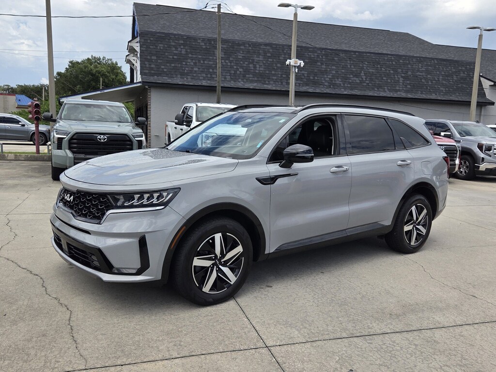 Used 2022 Kia Sorento EX SUV