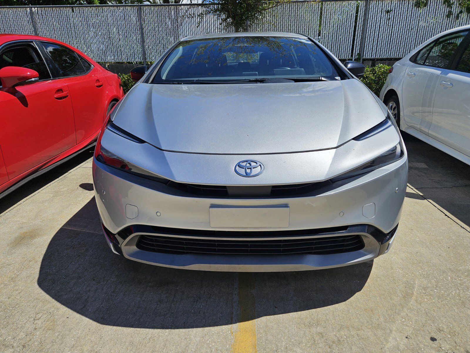 2023 Toyota Prius XLE photo 2