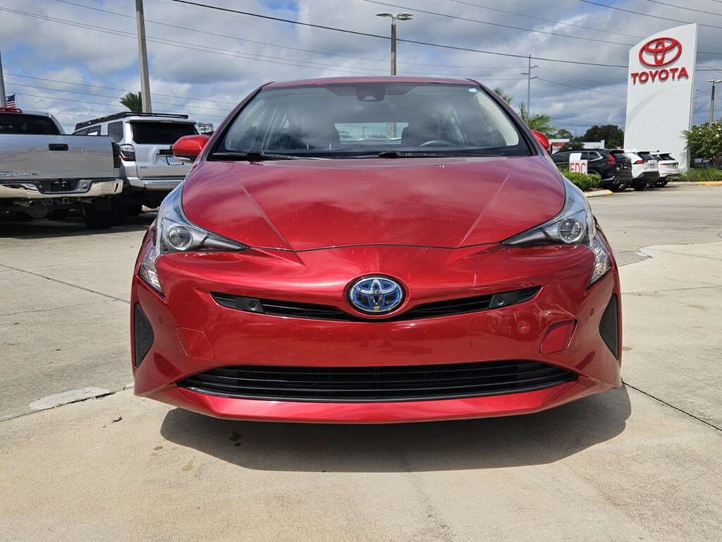 2018 Toyota Prius Two photo 2