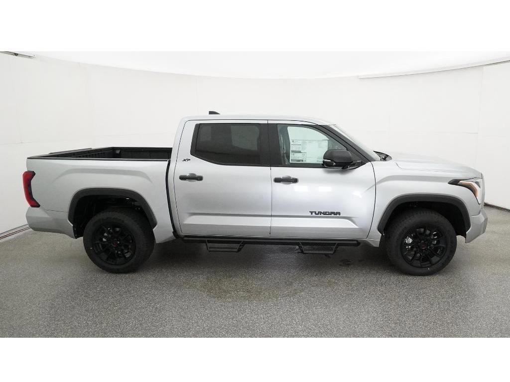 2026 Toyota Tundra SR5 - Photo 11