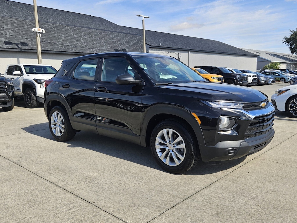 Used 2023 Chevrolet Trailblazer LS SUV