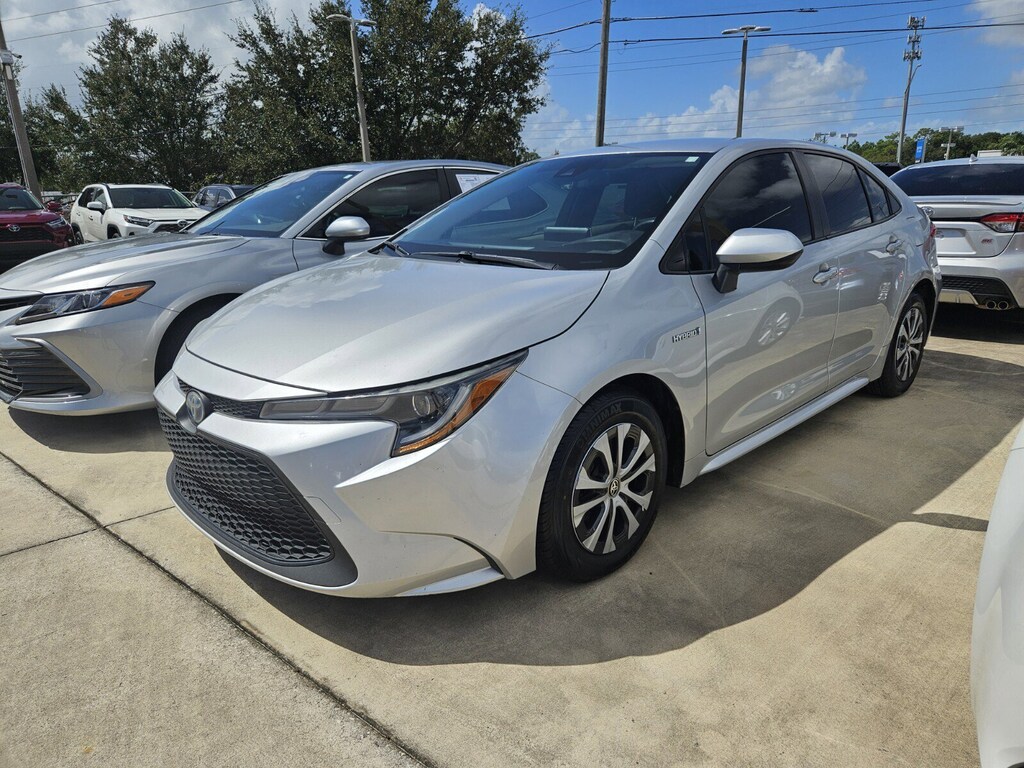 2021 Toyota Corolla Hybrid LE photo 2