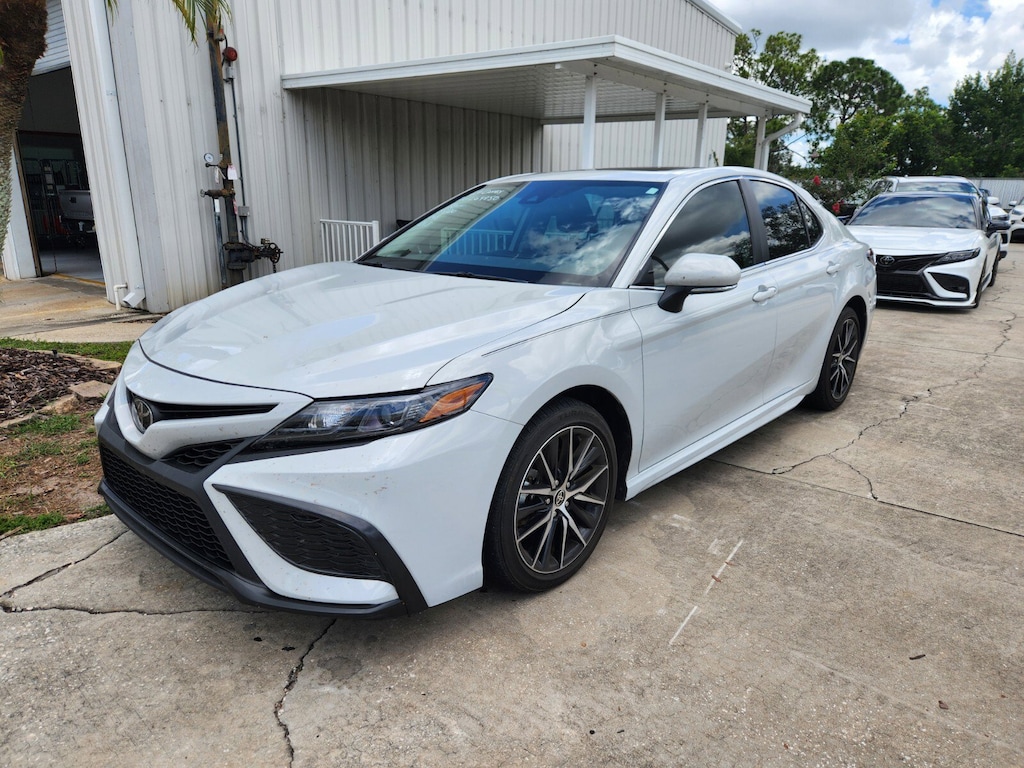 Used 2024 Toyota Camry SE Sedan