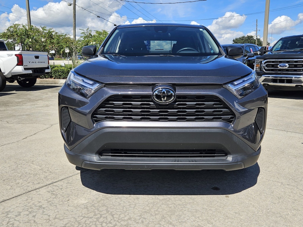 2023 Toyota RAV4 LE photo 2