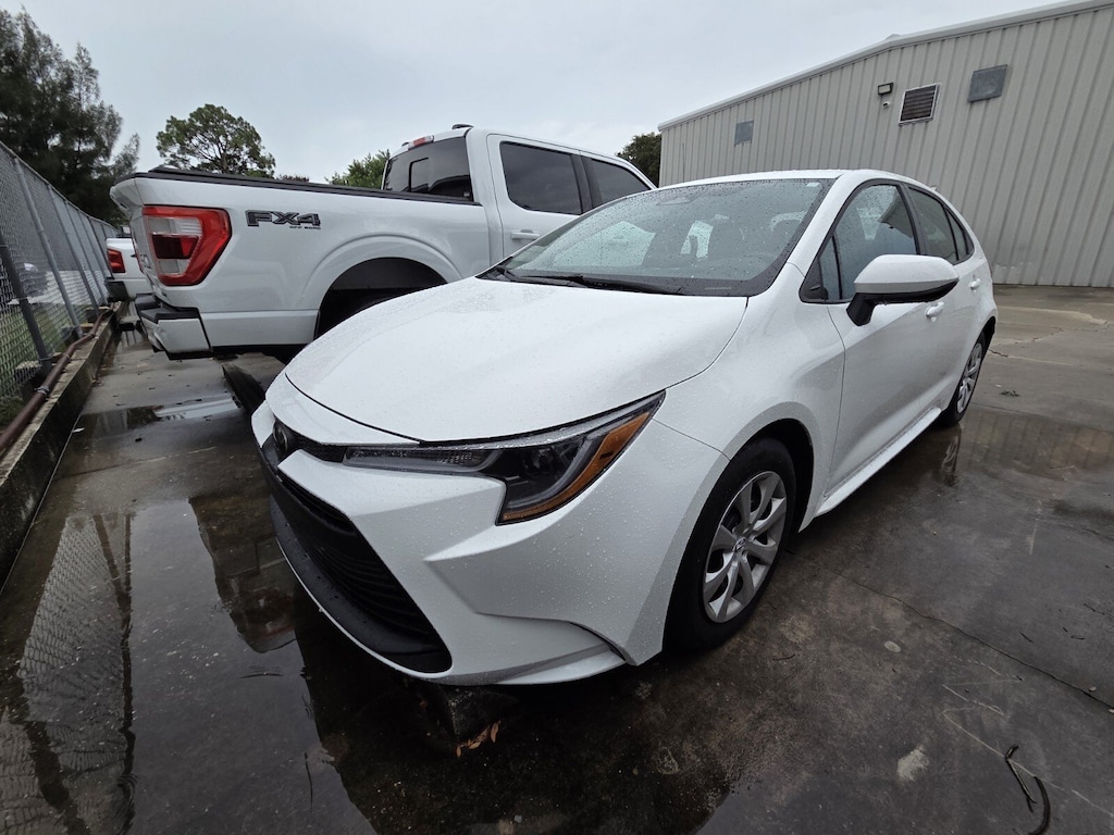 Certified 2025 Toyota Corolla LE Sedan