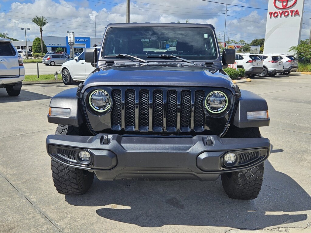 2022 Jeep Wrangler Willys photo 2