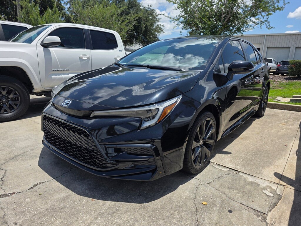 Used 2024 Toyota Corolla SE Sedan