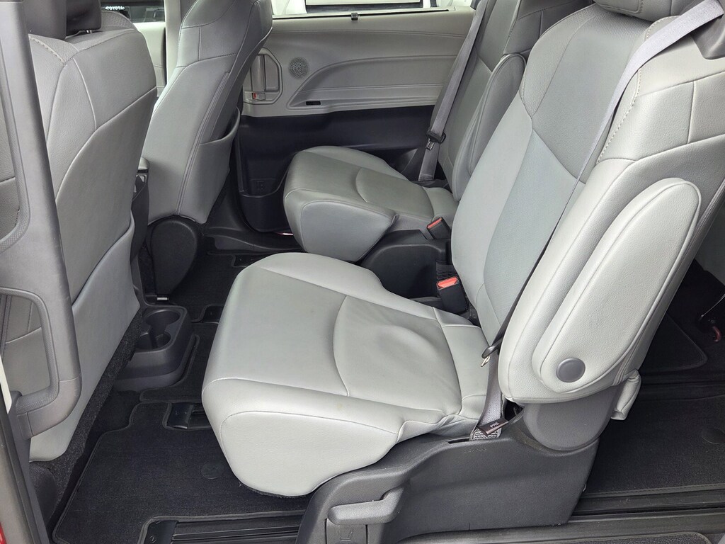Certified 2022 Toyota Sienna XLE 7 Passenger Van Passenger Van