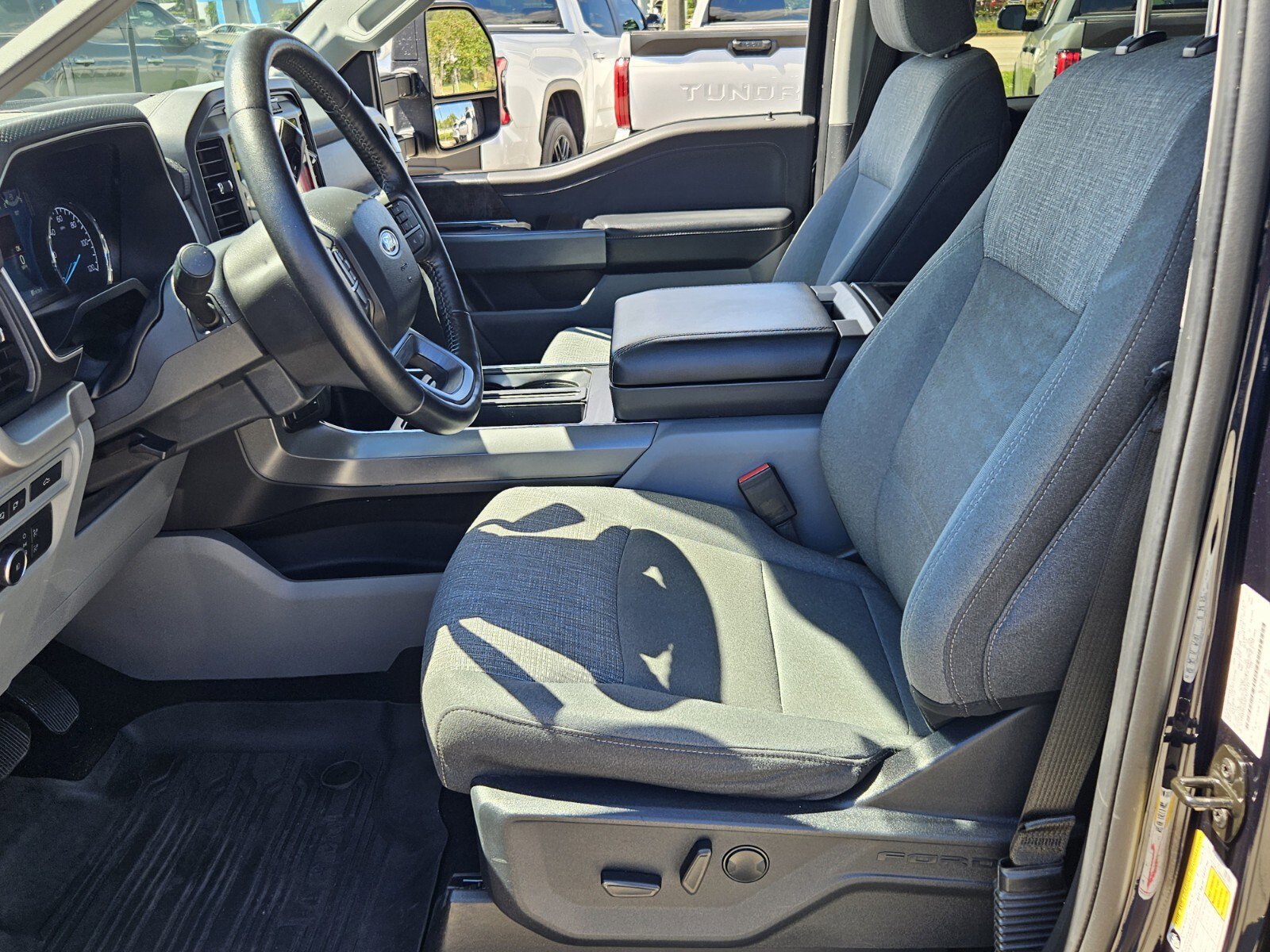 2022 Ford F-150 XLT photo 4