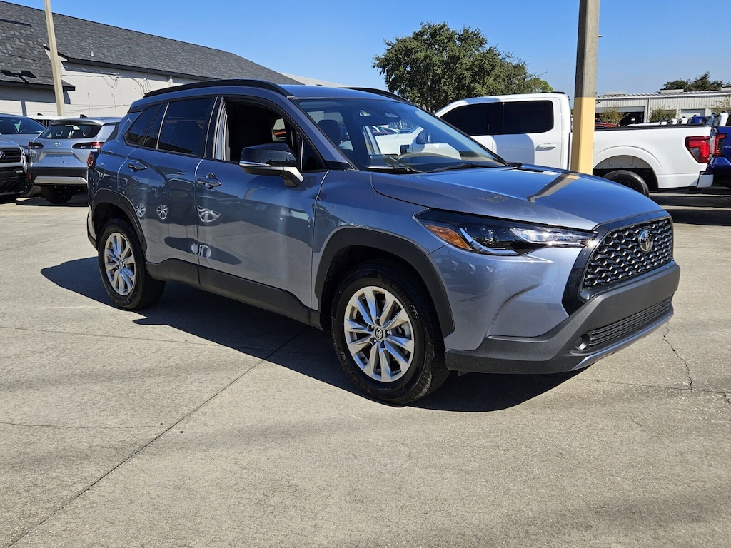 Used 2025 Toyota Corolla Cross LE SUV