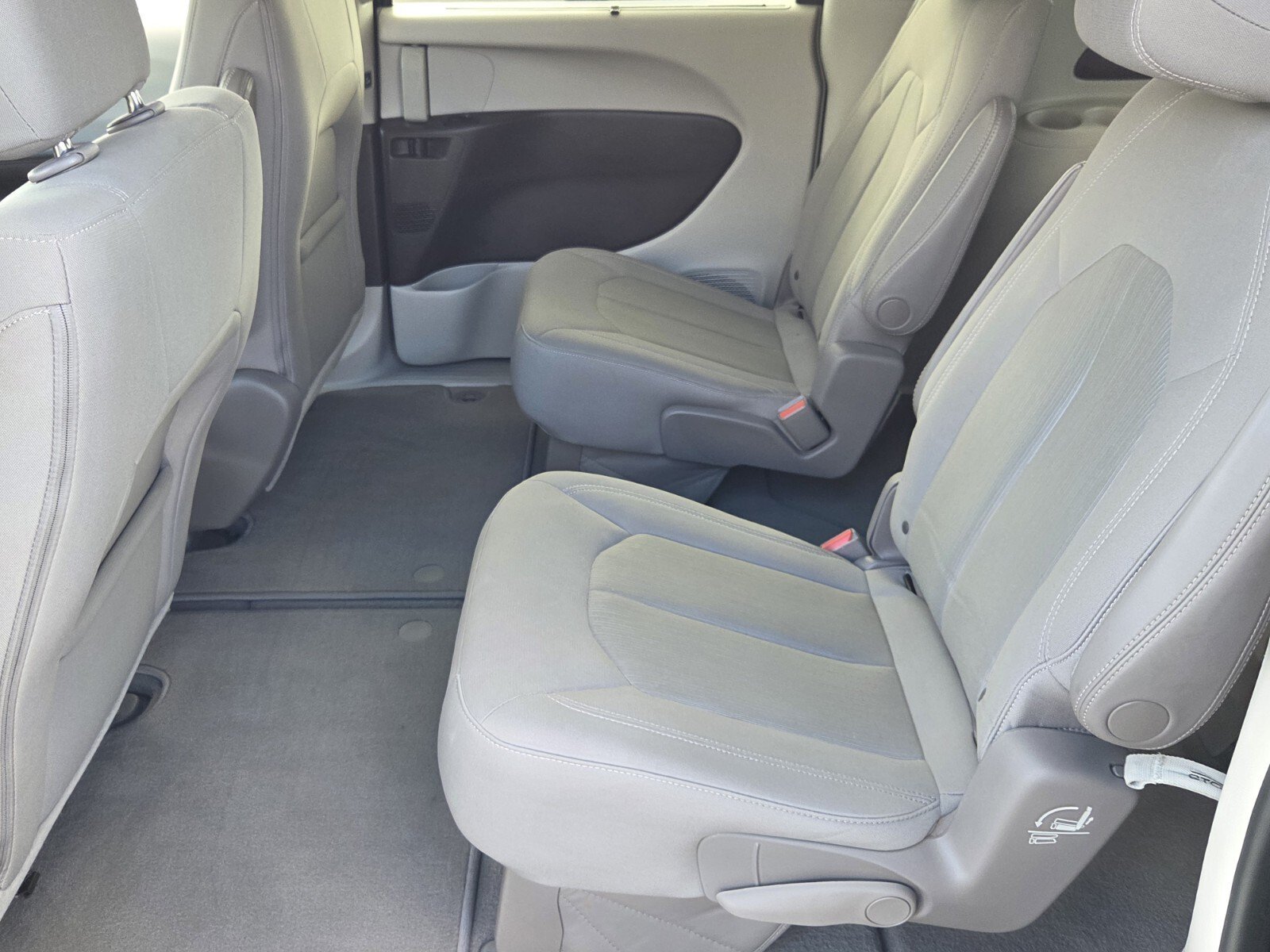 Used 2017 Chrysler Pacifica Touring-L Van