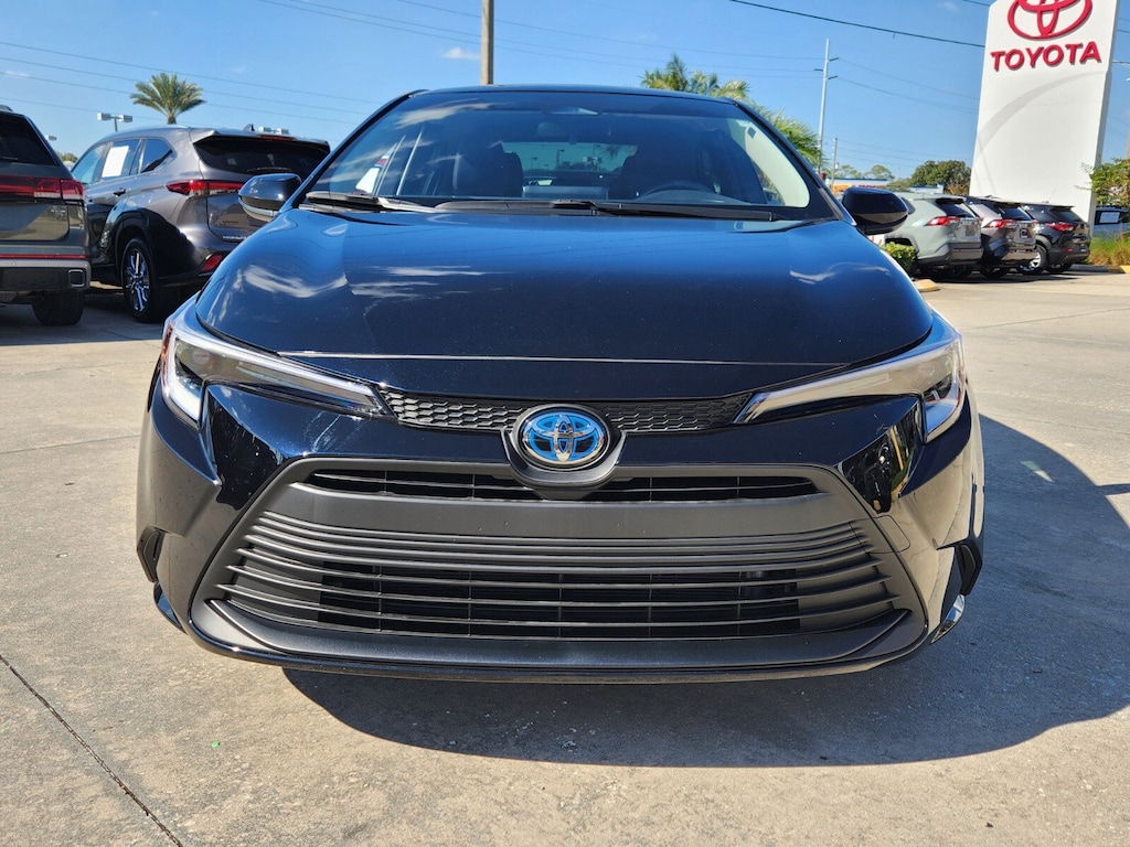 Used 2025 Toyota Corolla Hybrid LE Sedan