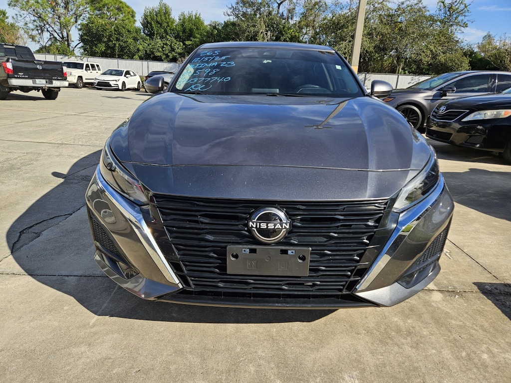 Used 2023 Nissan Altima 2.5 SV Sedan
