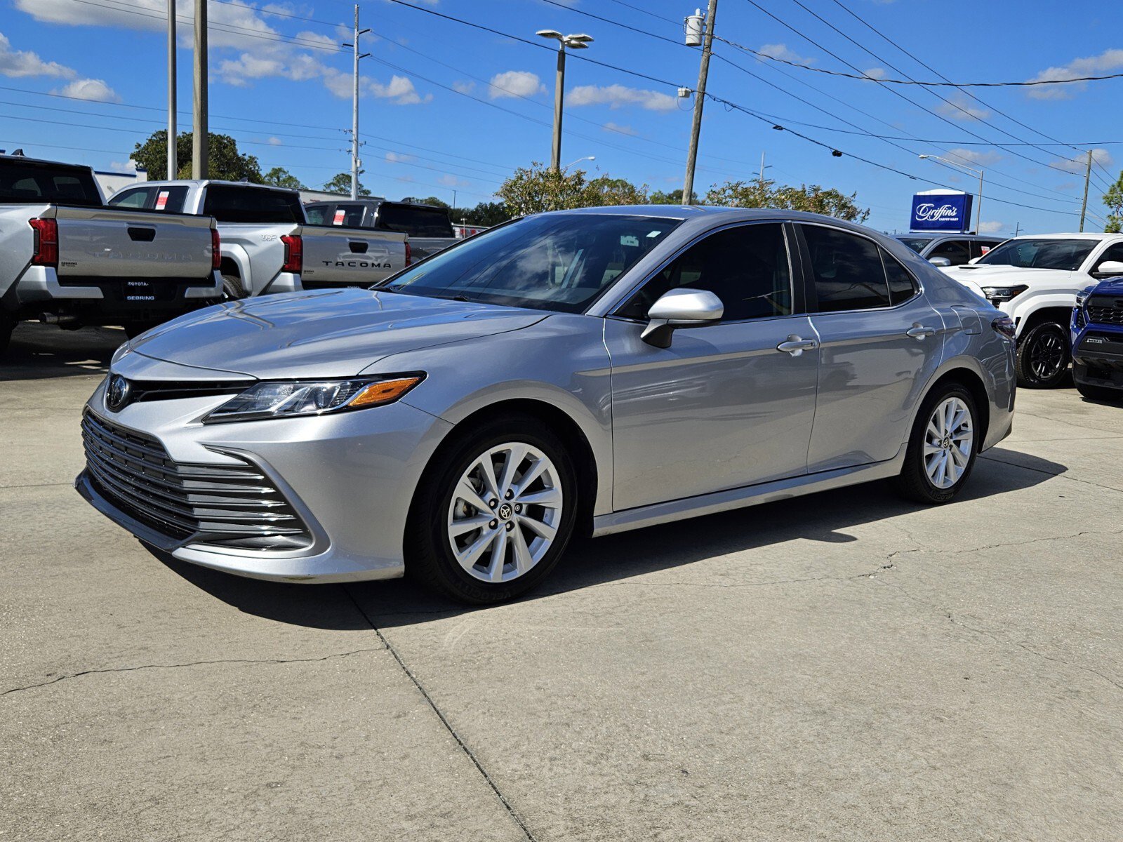 2024 Toyota Camry LE photo 3