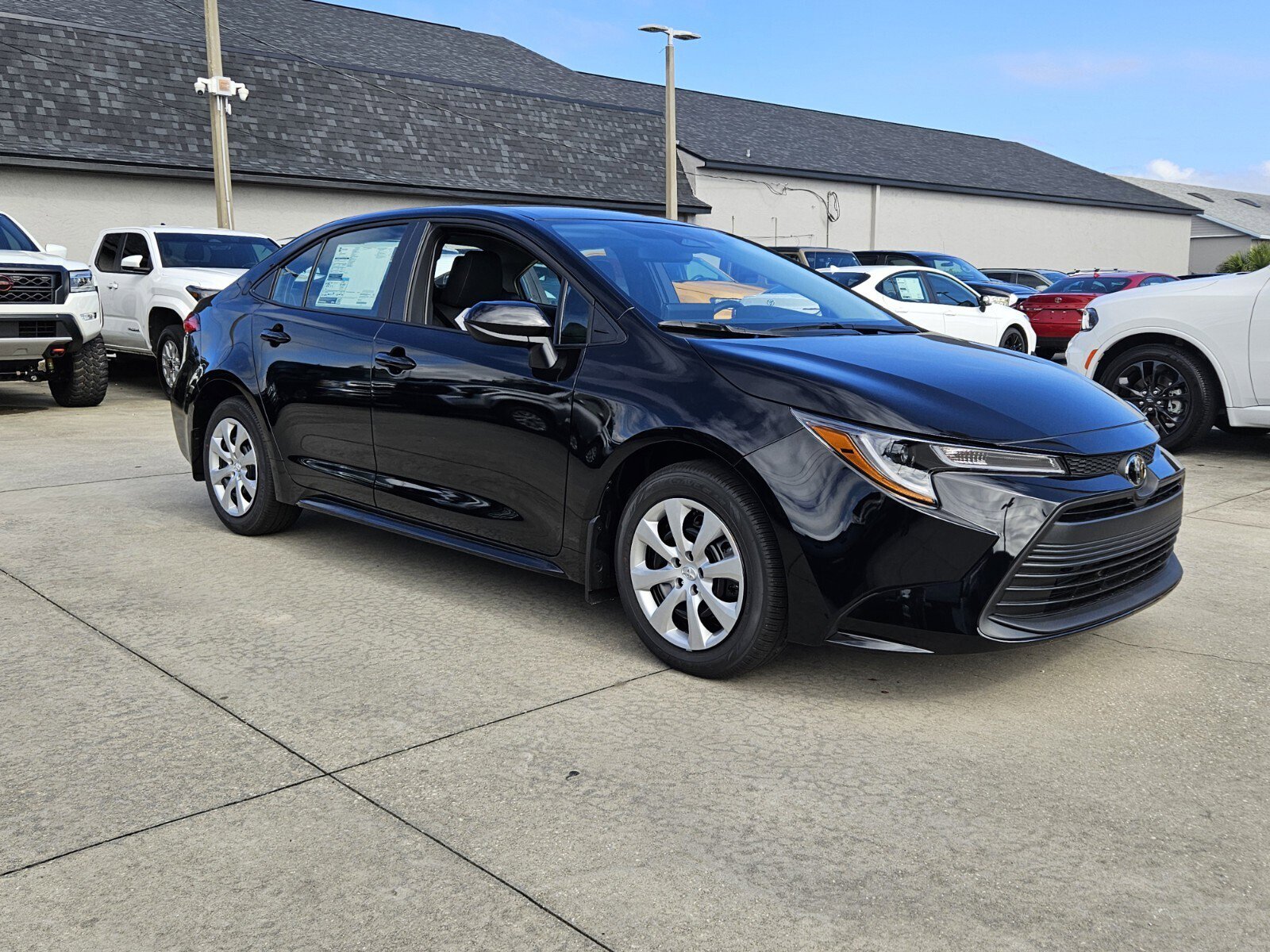 2026 Toyota Corolla LE's photo