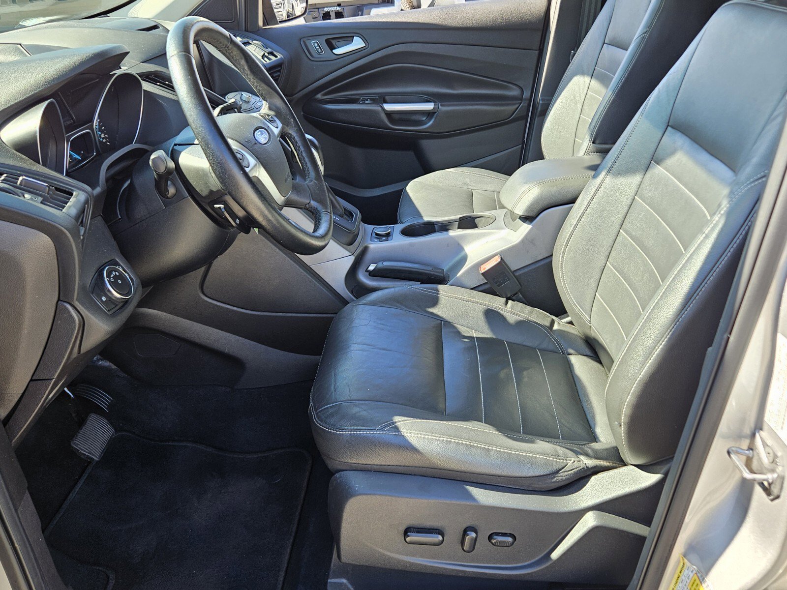 2014 Ford Escape SE photo 4