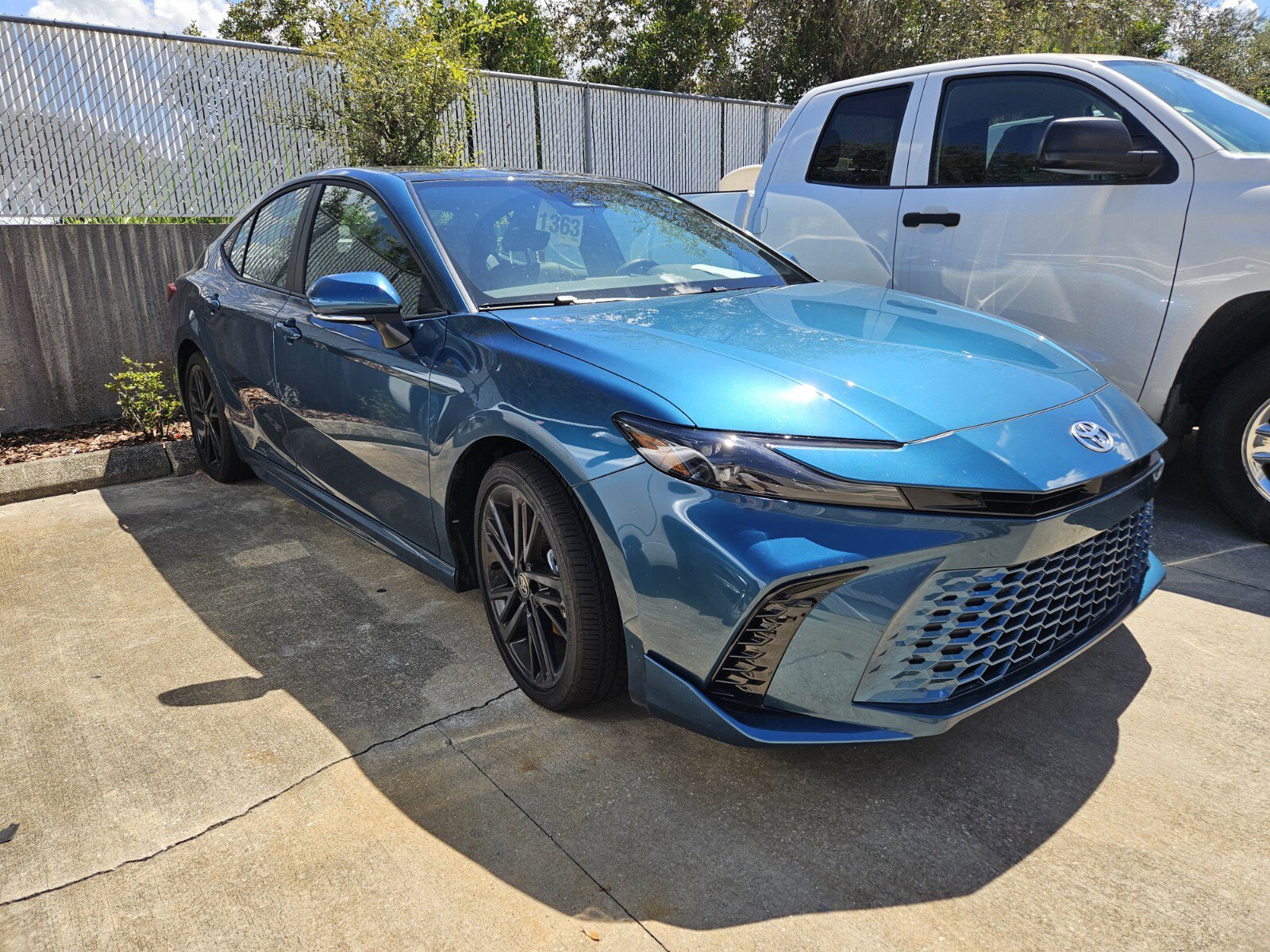 2025 Toyota Camry XSE photo 3