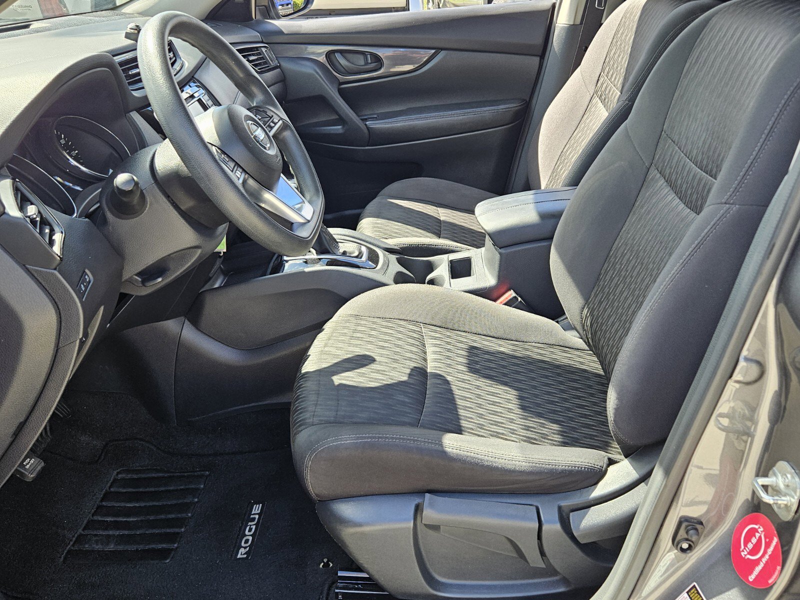 2020 Nissan Rogue S photo 4