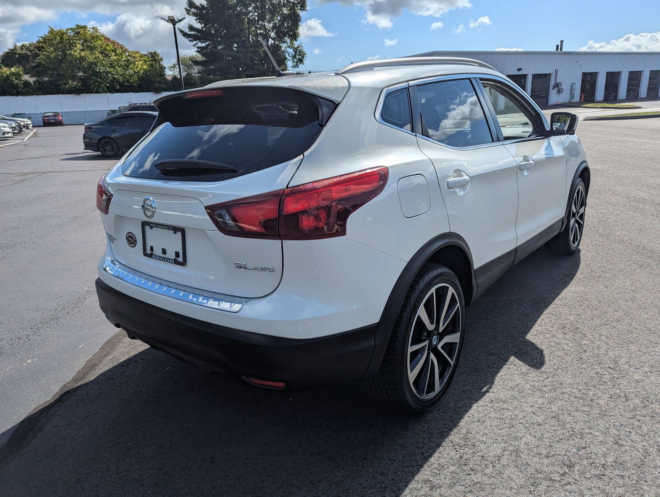 2017 Nissan Rogue Sport SL photo 4