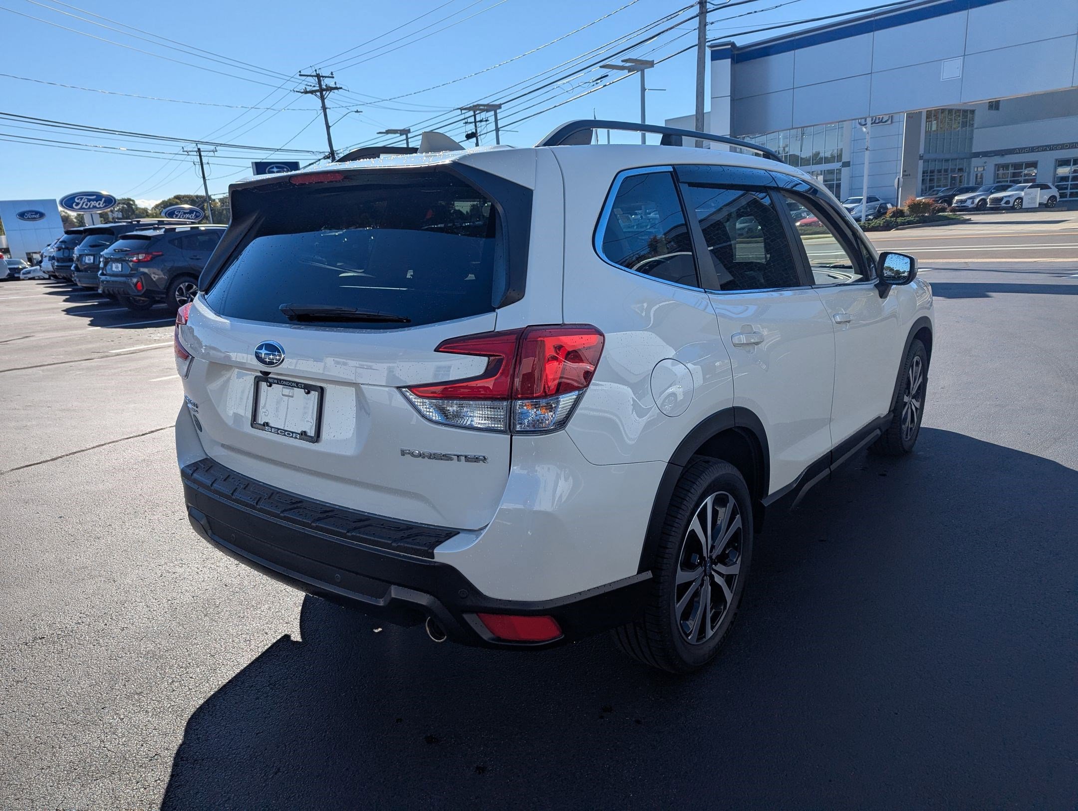2019 Subaru Forester 2.5i Limited photo 2